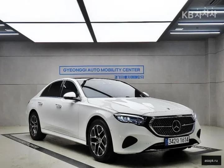Mercedes-Benz E 300 4MATIC